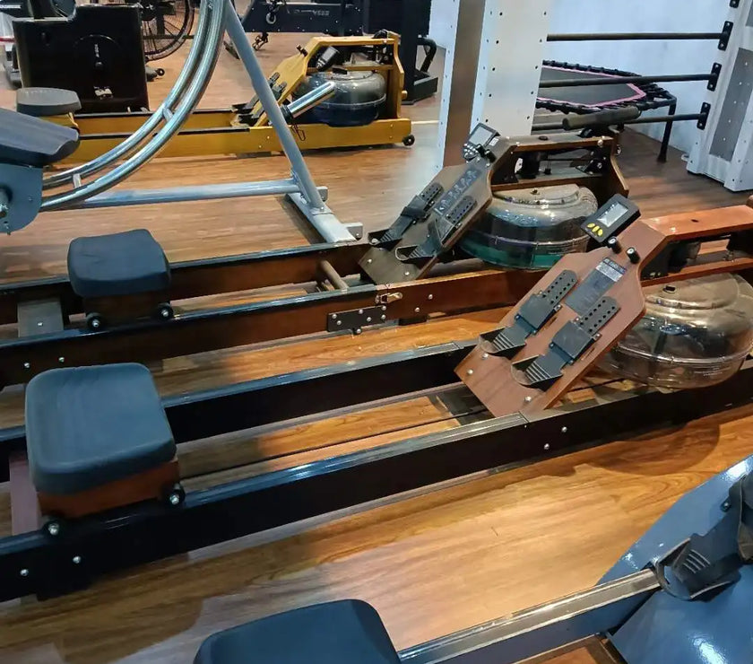 Commercial Gym Home Fitness Equipment Cardio Water Resistance Rower Water Rowing Machine With Digital Monitor